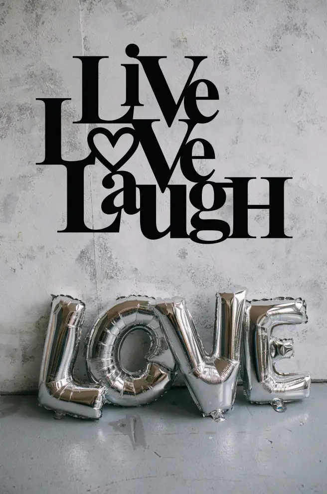 Inscriptie metal Live - Love - Laugh - limba engleza
